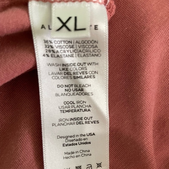 Alphalete tee shirt size XL in good condition no stains smoke free home - Picture 6 of 7